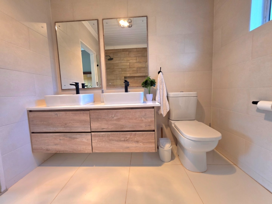 5 Bedroom Property for Sale in Panorama Free State